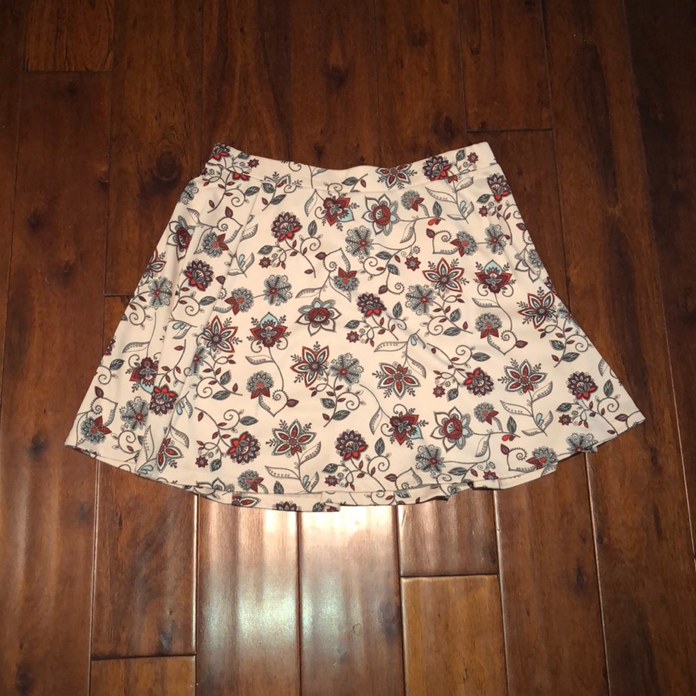 Brand New H&M Printed Skirt